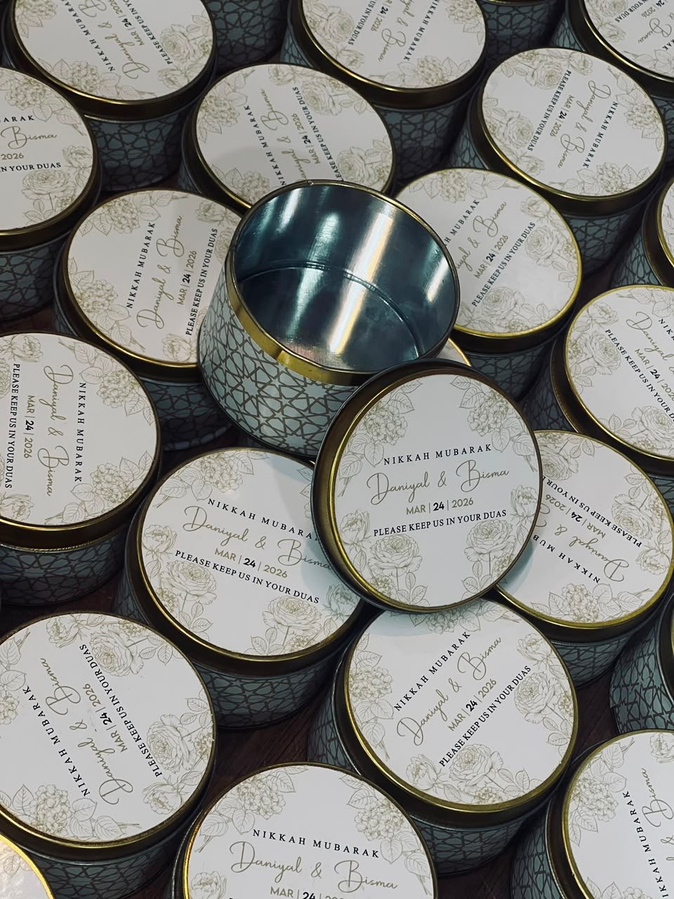 Elegant Imported Round Tin Favor Box